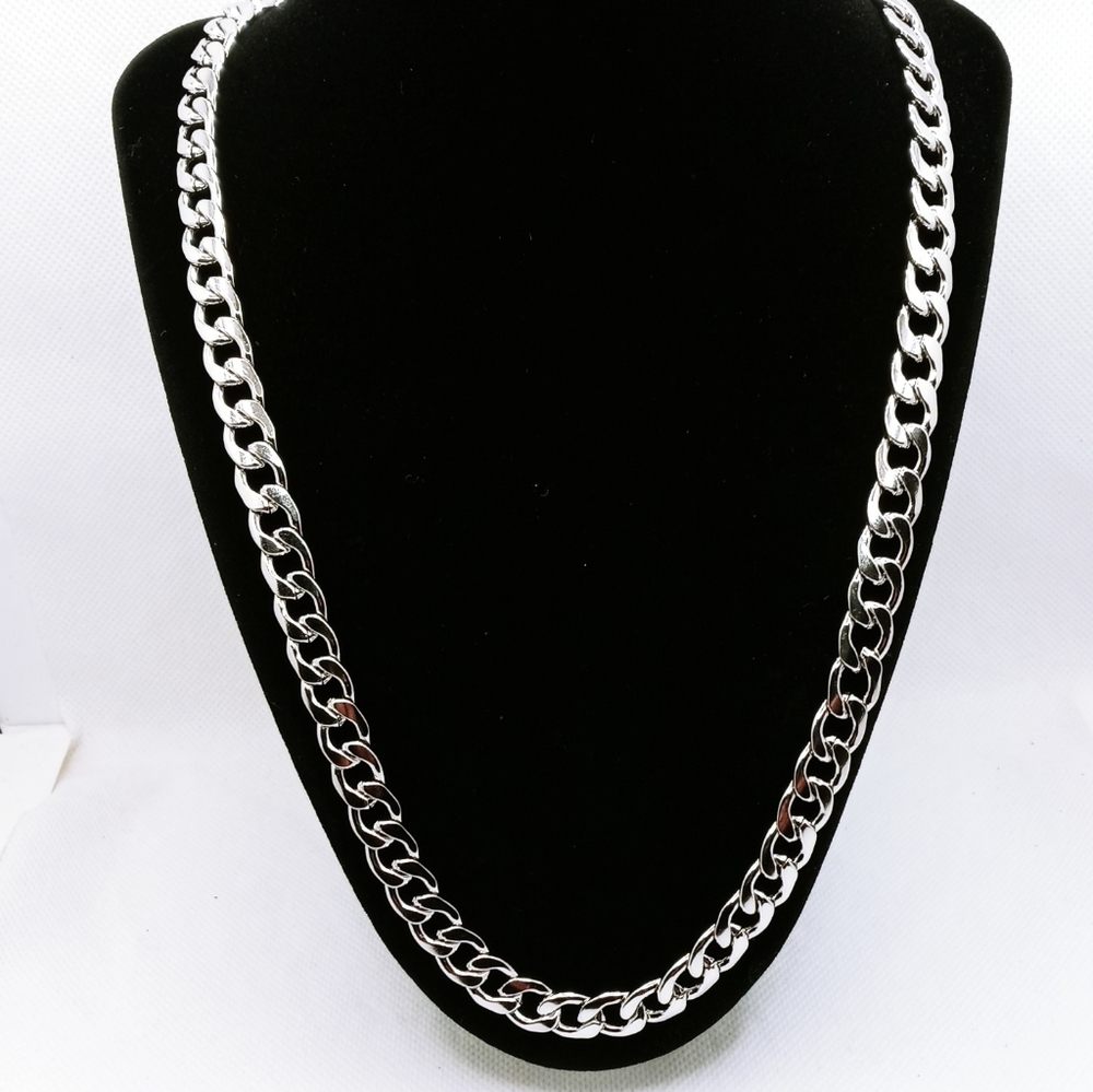 14kt white gold filled Cuban link necklace